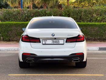BMW 830i M